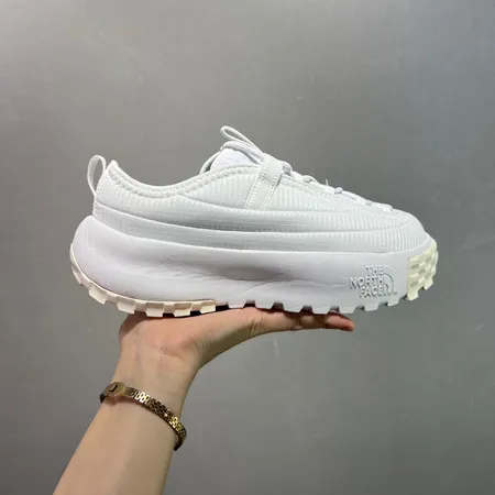 ノースフェイス カジュアルシューズ