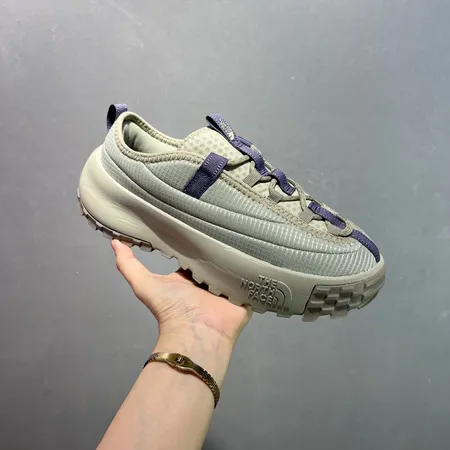 ノースフェイス カジュアルシューズ