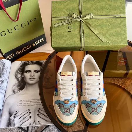 グッチ カジュアルシューズ