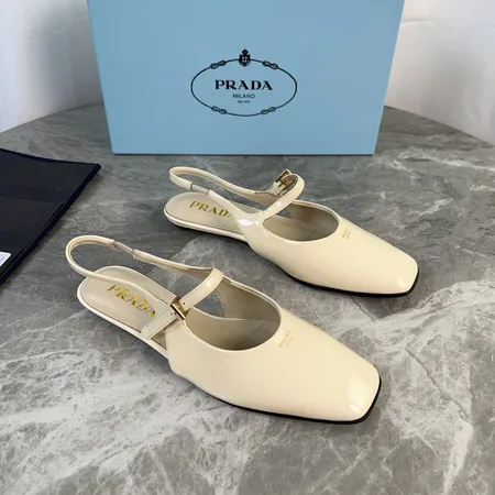 プラダ サンダル