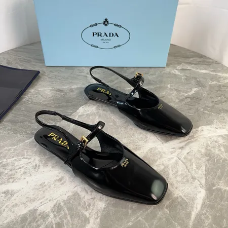 プラダ サンダル