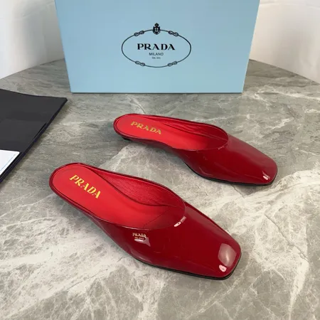 プラダ スリッパ