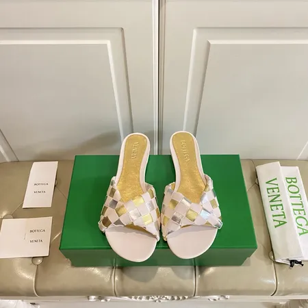 ボッテガ ヴェネタ スリッパ