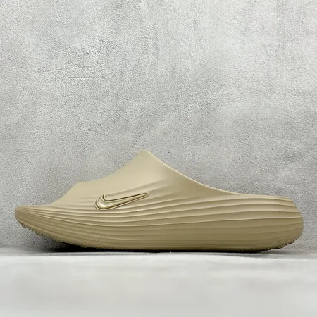 ナイキ スリッパ