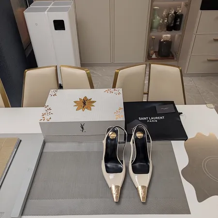 イブサンローラン サンダル