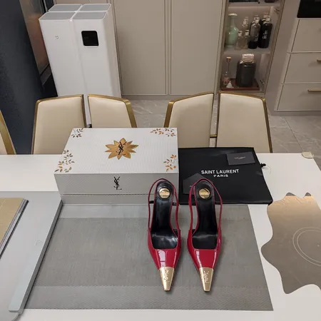 イブサンローラン サンダル