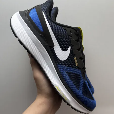 ナイキ スニーカー