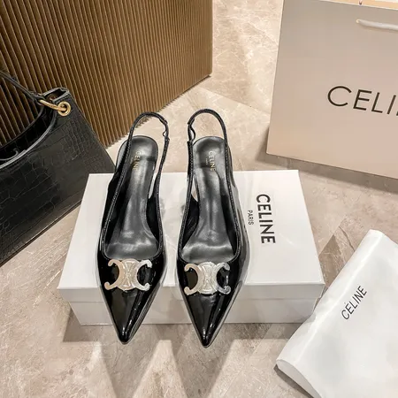 セリーヌ サンダル