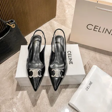 セリーヌ サンダル