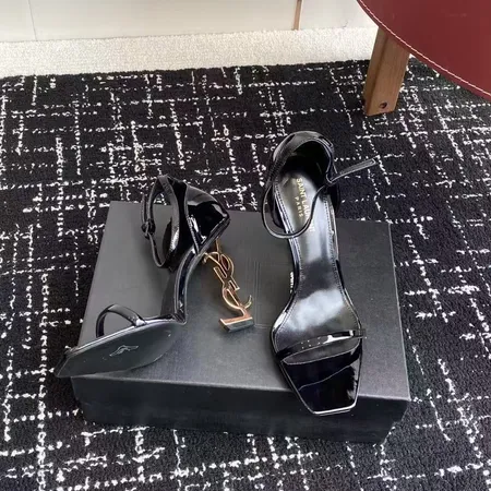 イブサンローラン サンダル