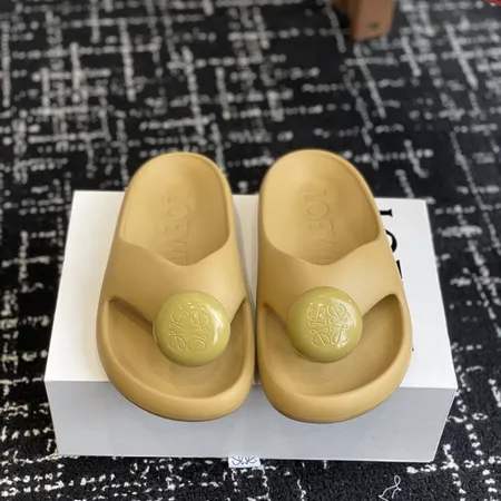 ロエベ スリッパ