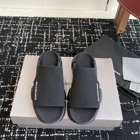 バレンシアガ スリッパ