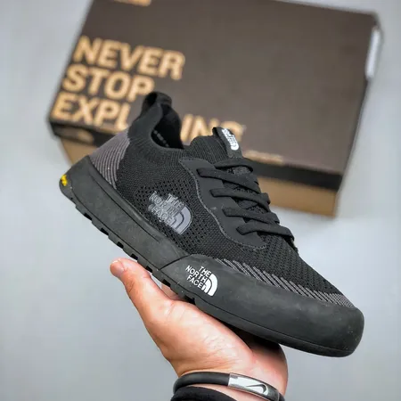 ノースフェイス カジュアルシューズ