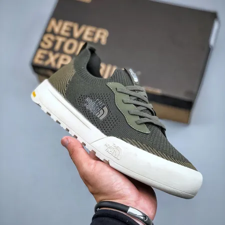 ノースフェイス カジュアルシューズ