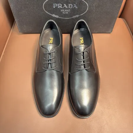 プラダ ビジネスシューズ