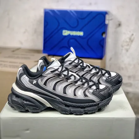 フィラ スニーカー