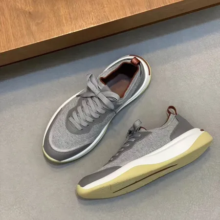 フェラガモ カジュアルシューズ