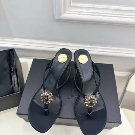 イブサンローラン サンダル