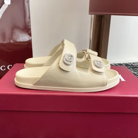 グッチ スリッパ