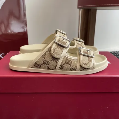 グッチ スリッパ