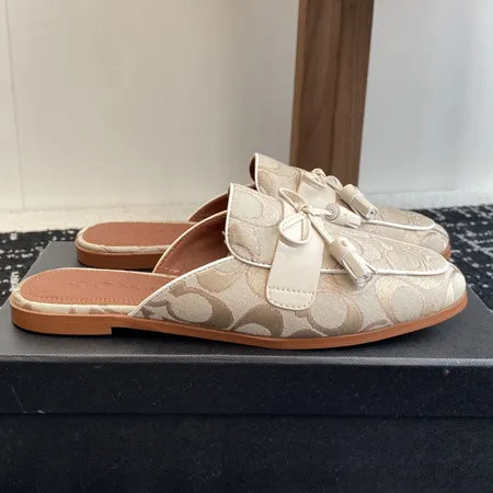 コーチ スリッパ