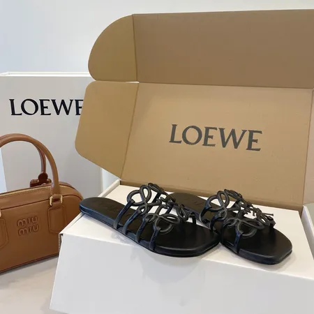 ロエベ スリッパ