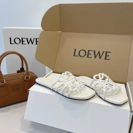 ロエベ スリッパ