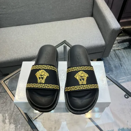 ヴェルサーチ スリッパ