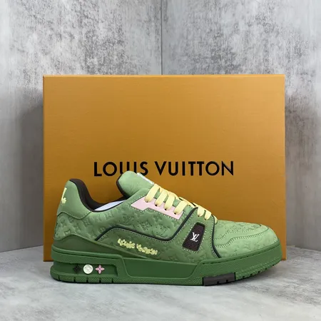 ルイヴィトン カジュアルシューズ