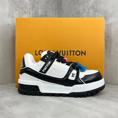 ルイヴィトン カジュアルシューズ