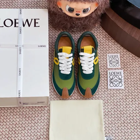 ロエベ カジュアルシューズ