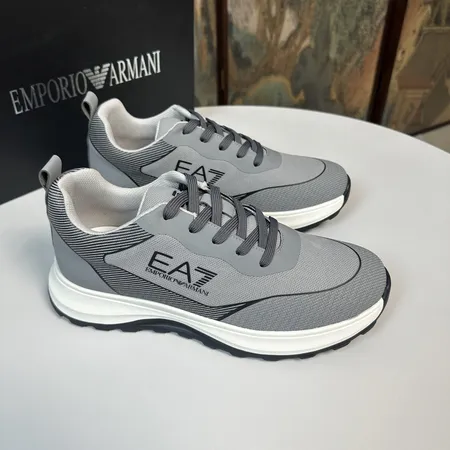 アルマーニ スニーカー