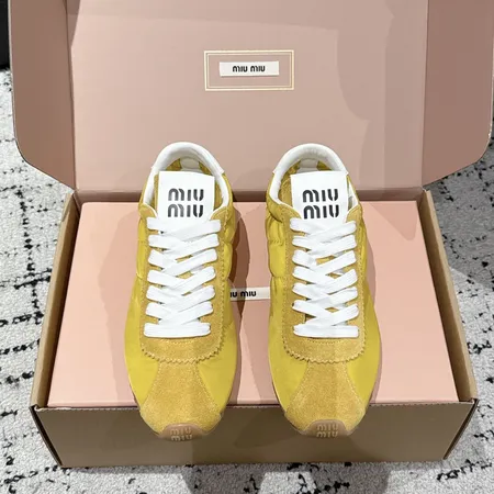 ミュウミュウ カジュアルシューズ