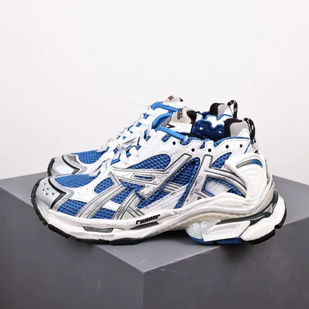 バレンシアガ スニーカー