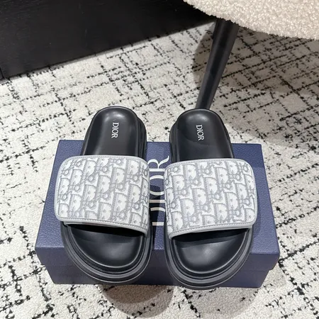 ディオール スリッパ