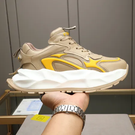 フェンディ スニーカー