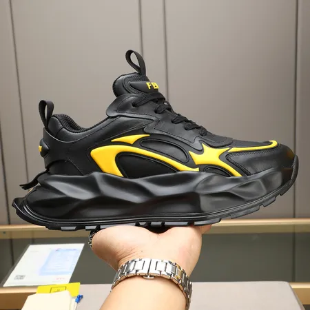 フェンディ スニーカー