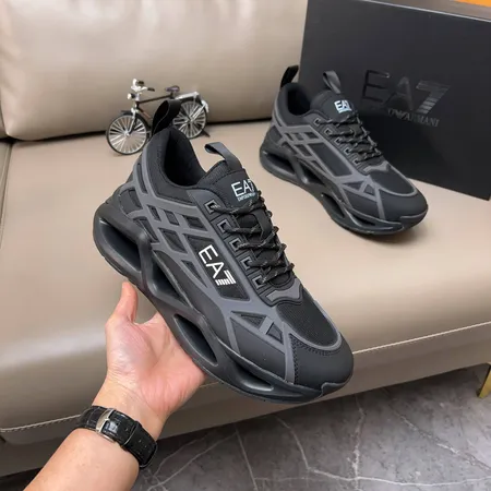 アルマーニ スニーカー