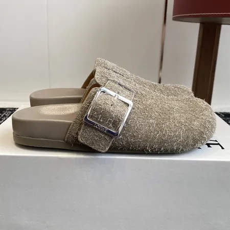 ロエベ スリッパ