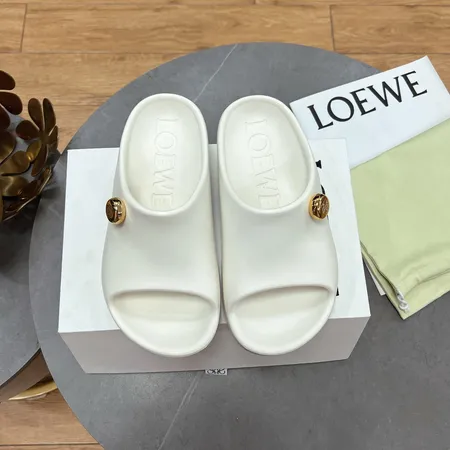 ロエベ スリッパ