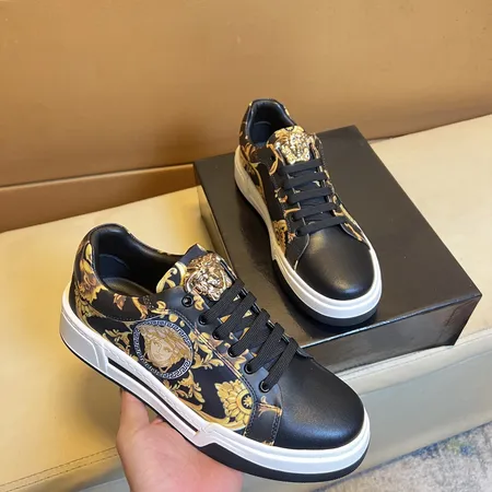 ヴェルサーチ カジュアルシューズ