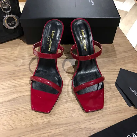 イブサンローラン サンダル