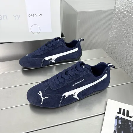 バレンシアガ カジュアルシューズ