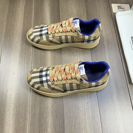 バーバリー ス カジュアルシューズ