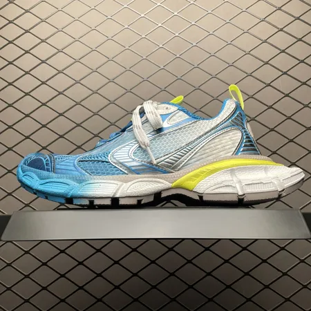 バレンシアガ スニーカー