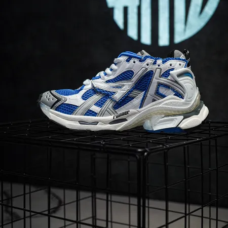 バレンシアガ スニーカー