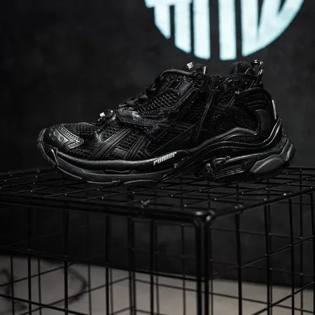 バレンシアガ スニーカー