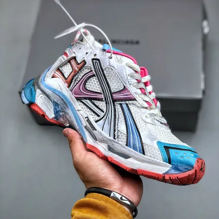 バレンシアガ スニーカー