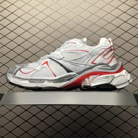 バレンシアガ スニーカー