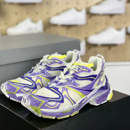 バレンシアガ スニーカー